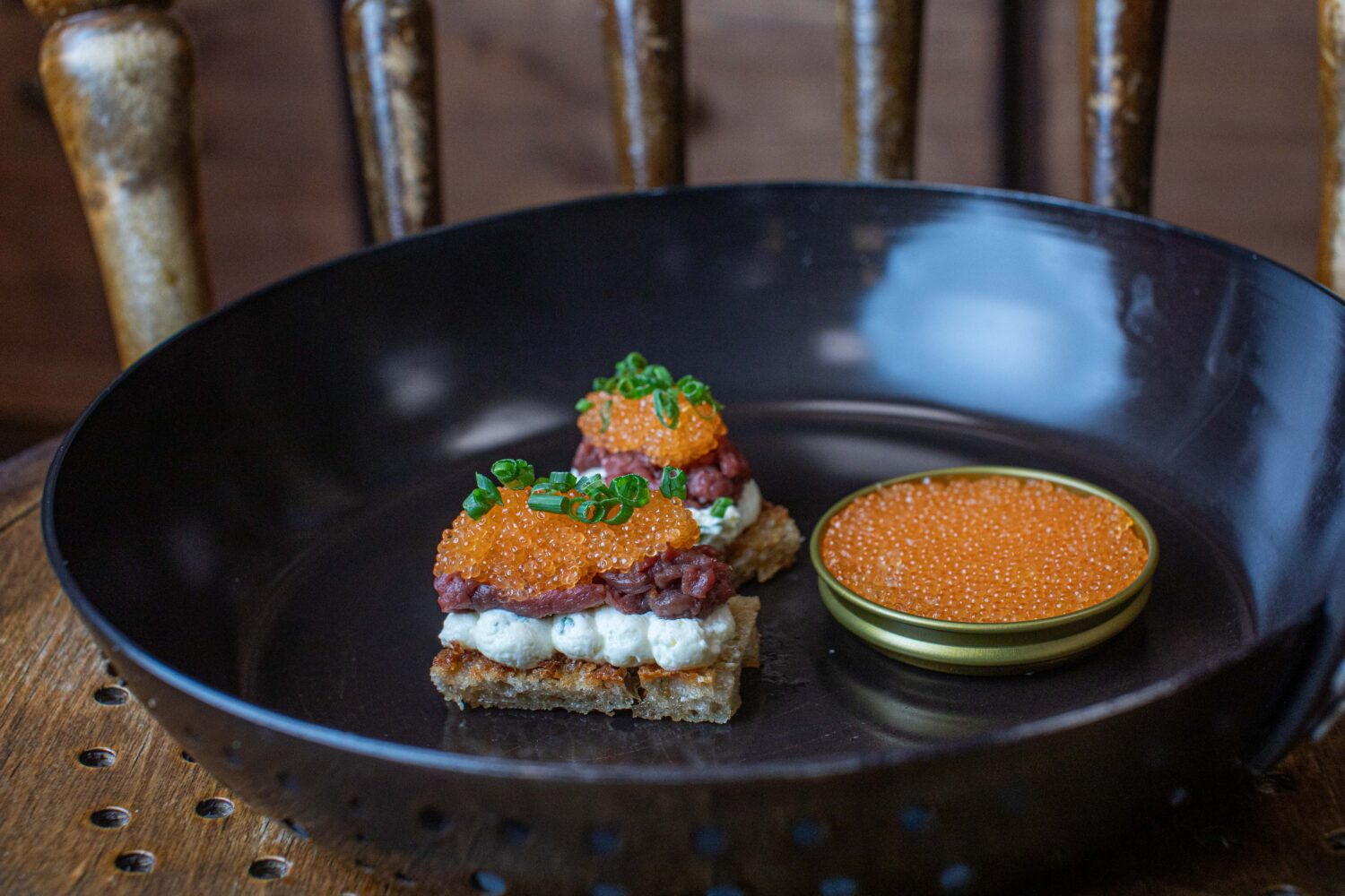 Reinsdyrtartar med pisket romme og sikrogn C34 A2167